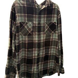 Urban Pipeline Black and Green Plaid Shirt